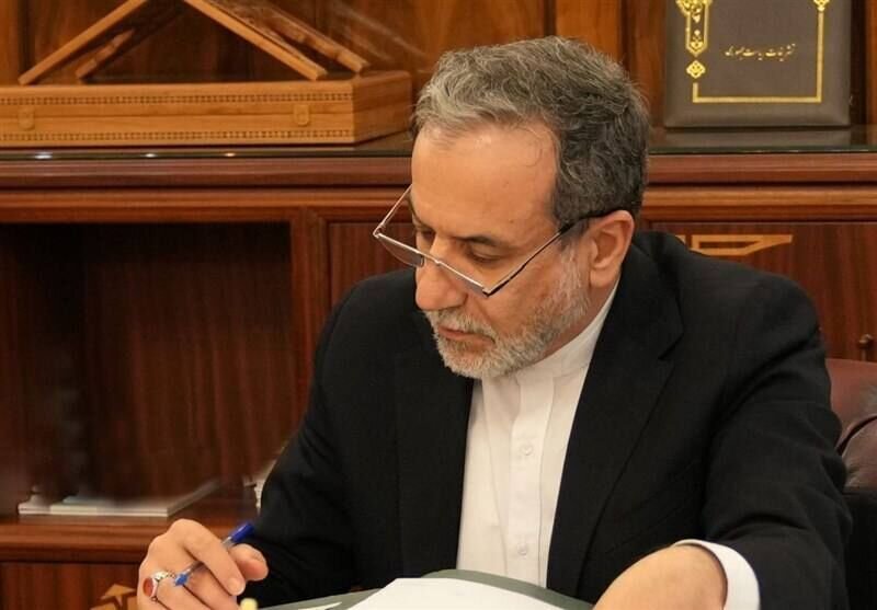 توضیحات عراقچی درباره مذاکره غیرمستقیم با آمریکا در جلسه کمیسیون امنیت ملی