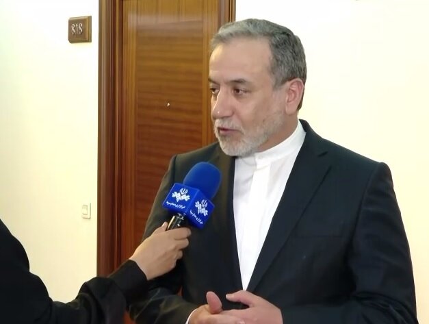 عراقچی:مذاکرات جدی تر از گذشته بود/می توان محتاطانه امیدوار بود/دور بعدی مذاکرات روز شنبه/حرکت ما تا اینجا خوب بوده است/من راضی ام